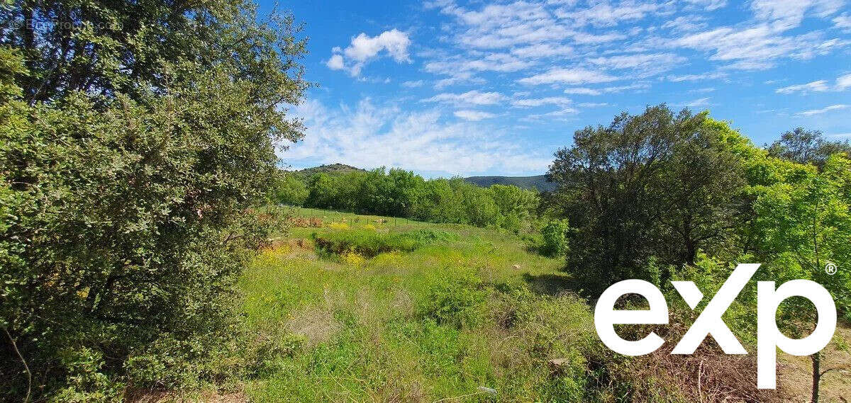 Terrain à TAUSSAC-LA-BILLIERE
