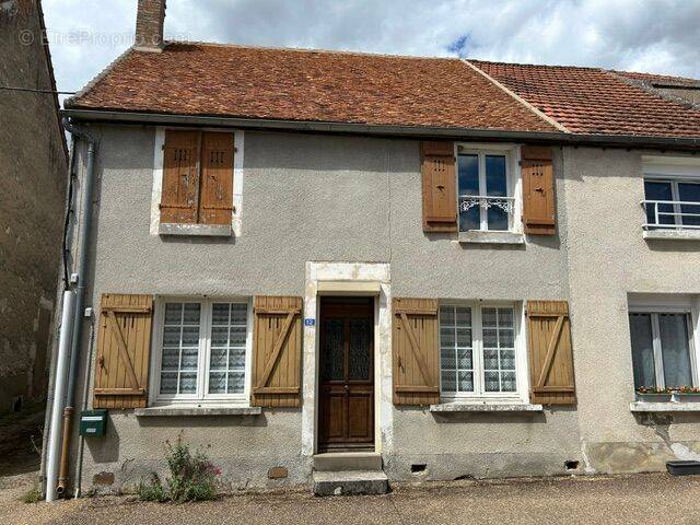 Maison à LA CELLE-SUR-LOIRE