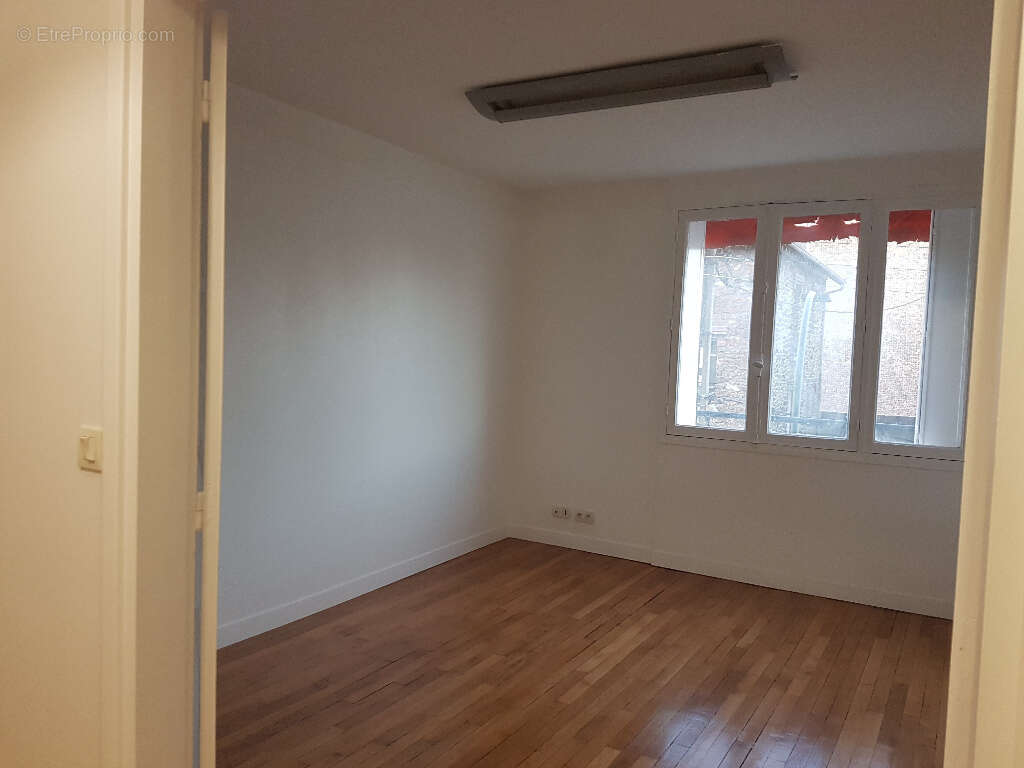 Appartement à LE RAINCY