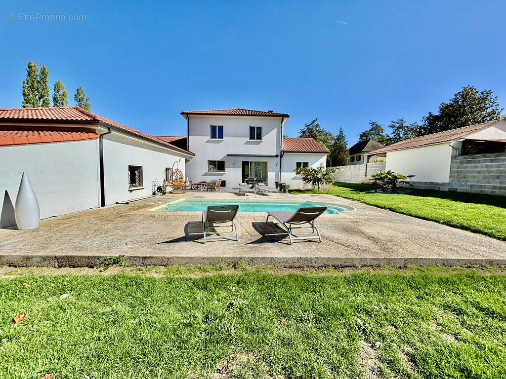 Maison à BOSMIE-L&#039;AIGUILLE