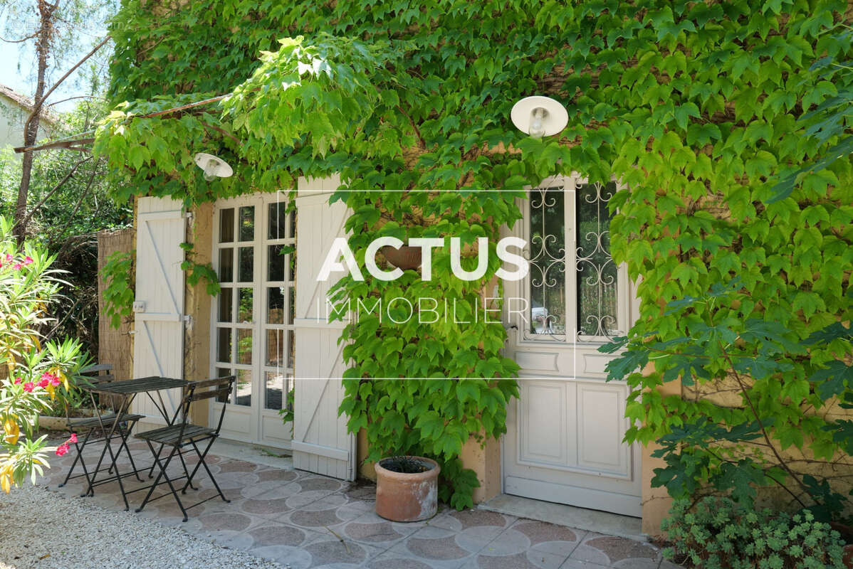 Maison à PARADOU