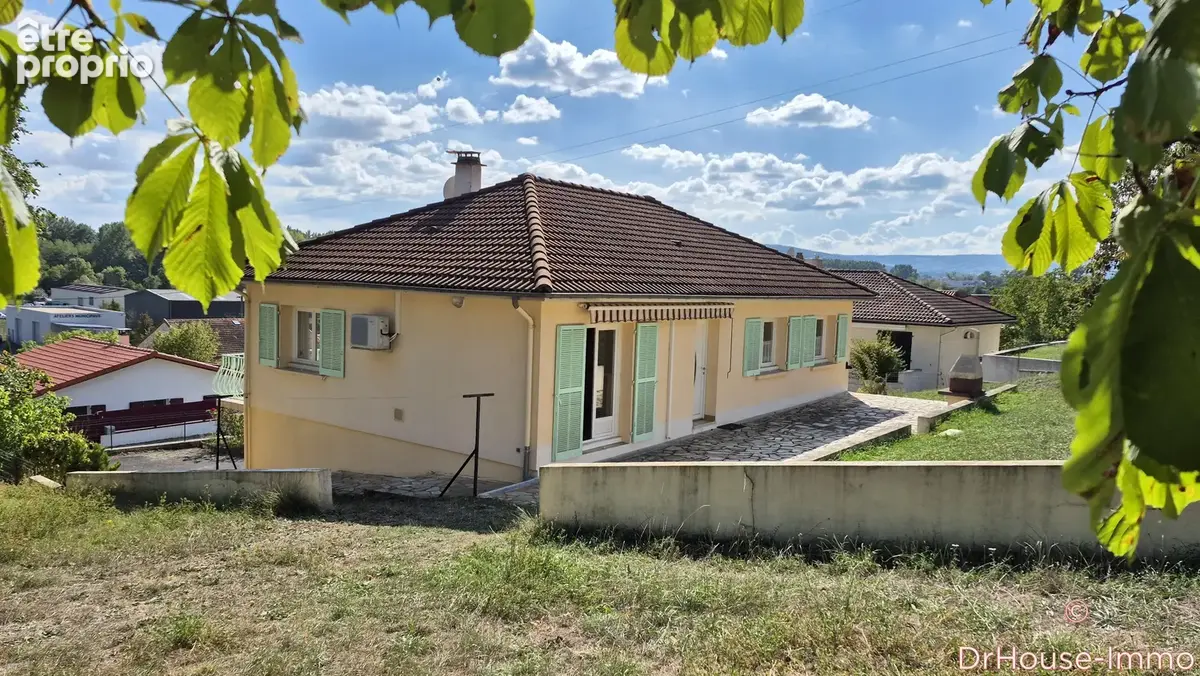 Maison 6 pièces 113 m² à vendre à Le Breuil-Sur-Couze (63340) - photo 2
