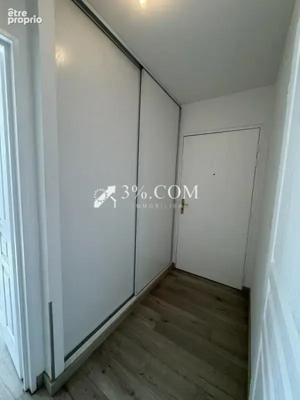 Appartement T3 lumineux avec balcon et box fermé   Anzin, li - photo 5