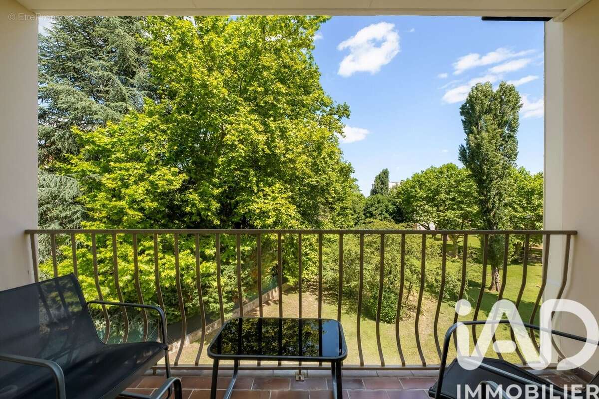 Appartement 72 m² à Craponne  - photo 2