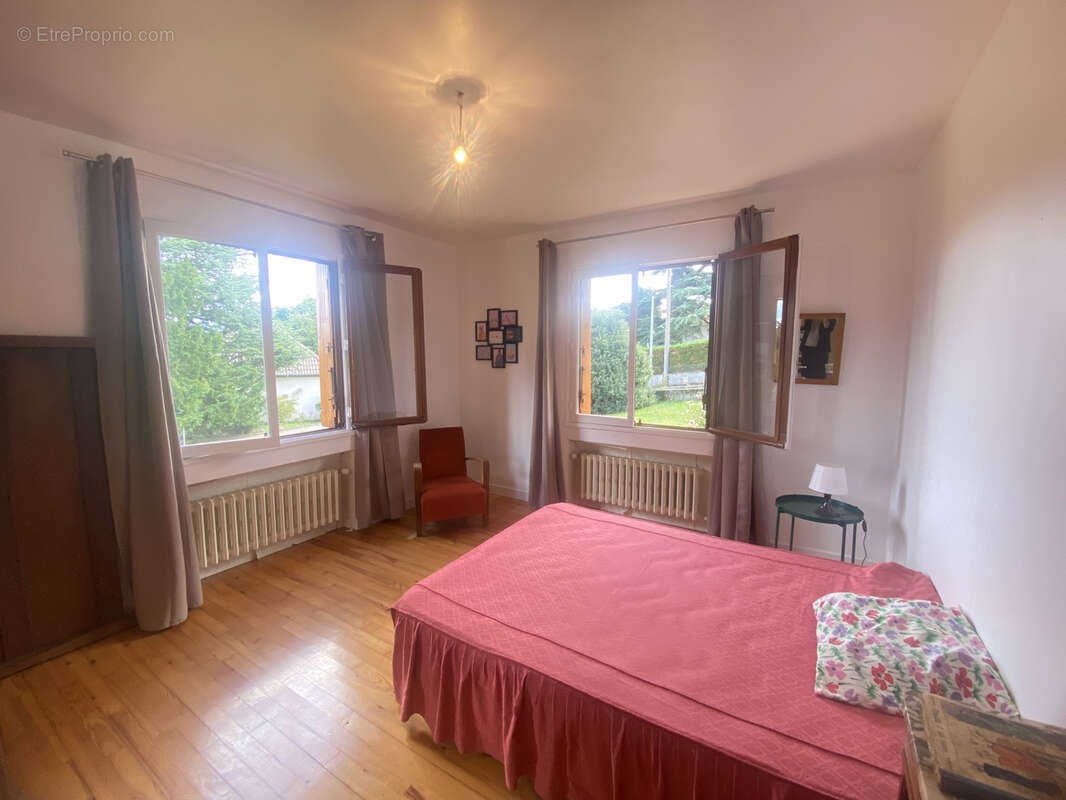 Maison à LA TALAUDIERE