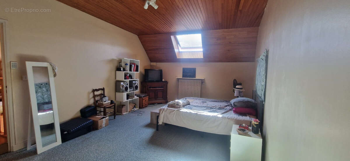 Maison à LE CHATELET