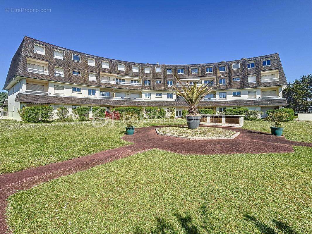 Appartement à OUISTREHAM