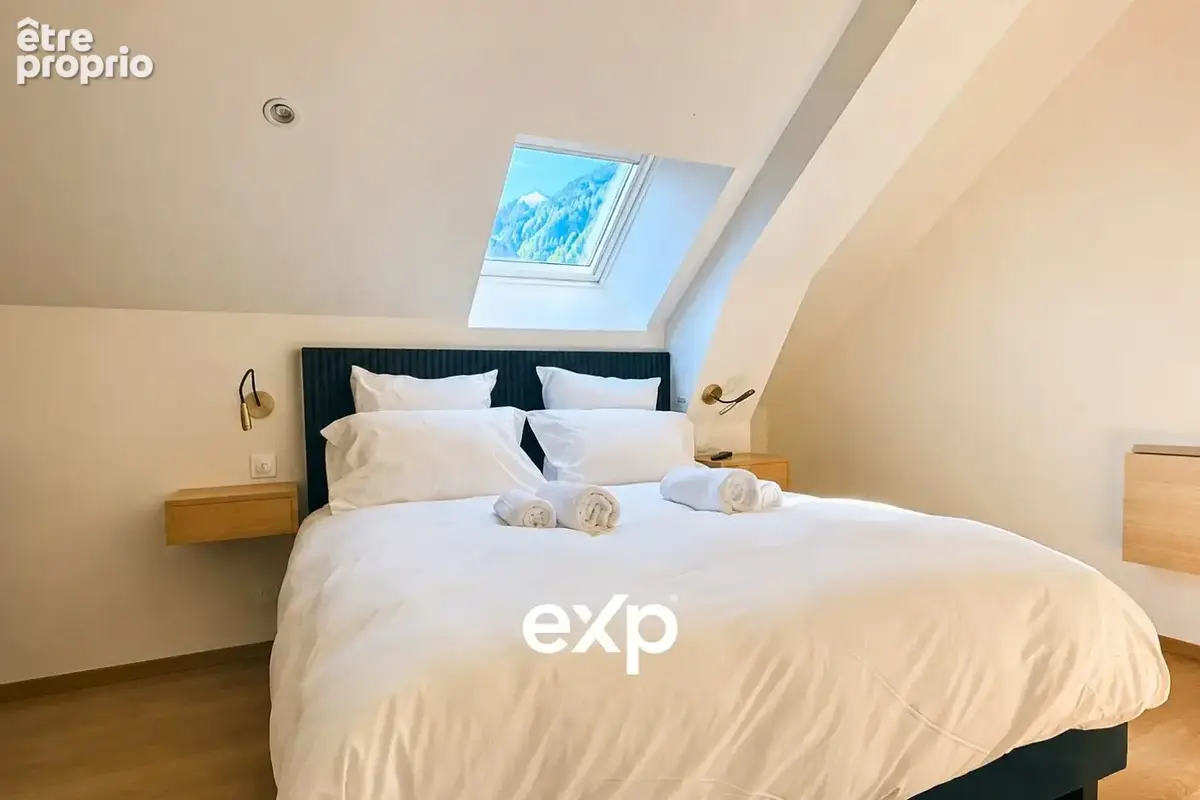 Appartement 85 m² à Chateau-Ville-Vieille  - photo 7