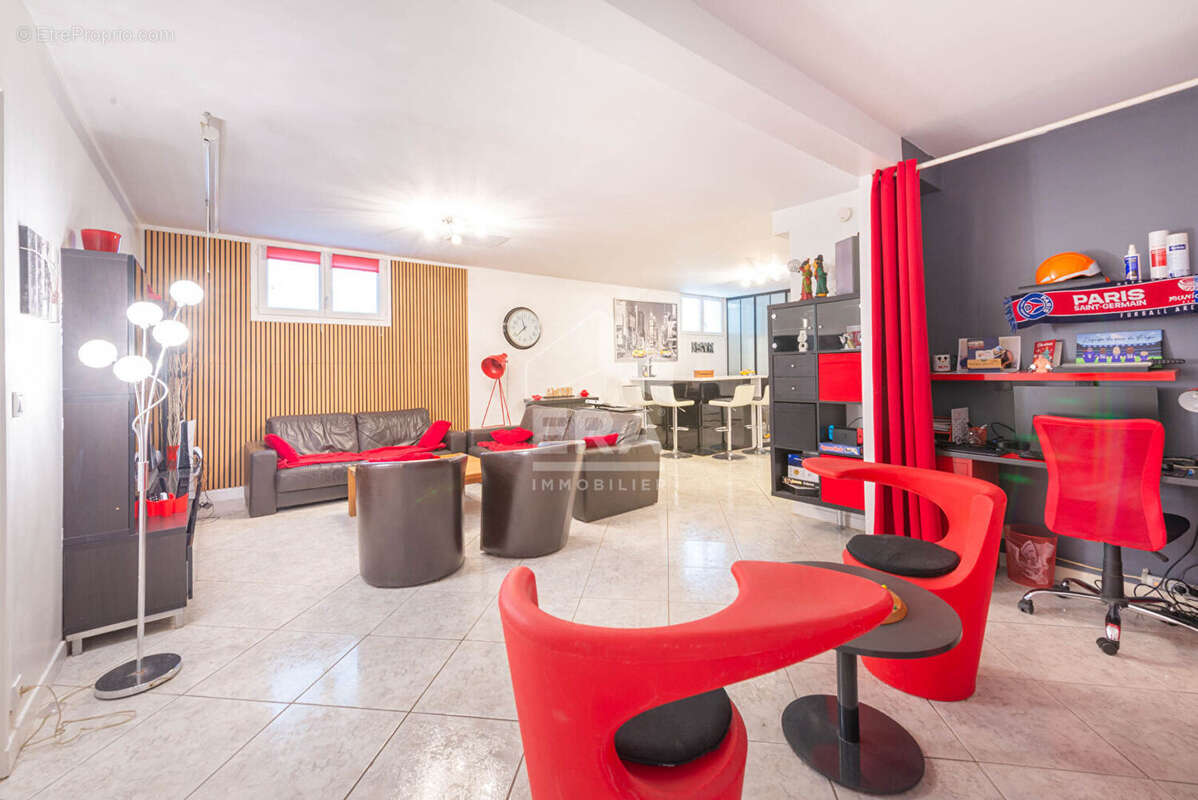 Superbe appartement 6 pièces avec jardin à Sartrouville - Rare sur le marché ! - photo 9