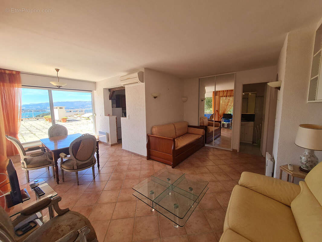 Appartement à SAINT-MANDRIER-SUR-MER