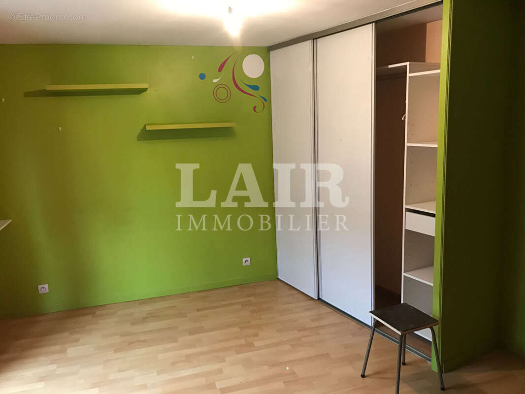 Maison à LE MELE-SUR-SARTHE