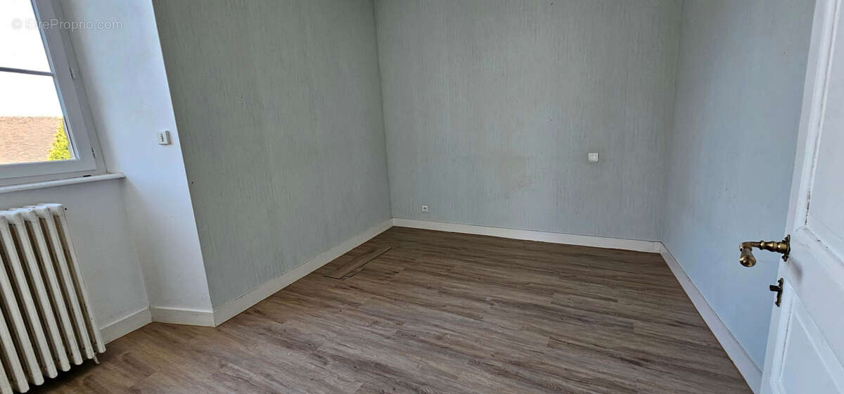 Bâtisse de charme avec 2 logements indépendants - photo 18