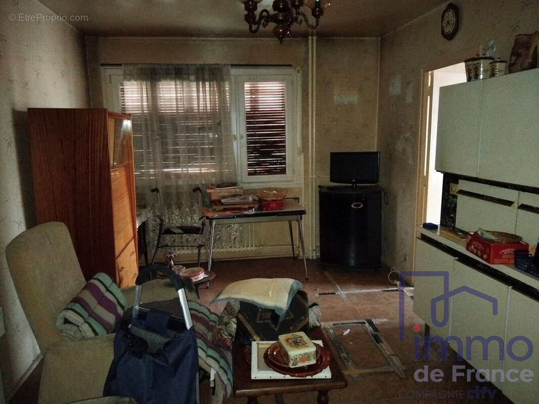 Appartement à SAINT-ETIENNE