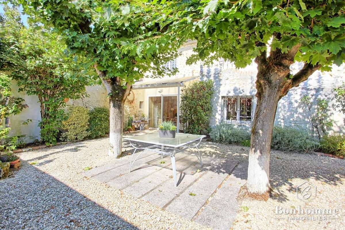 Maison à SAINT-SELVE