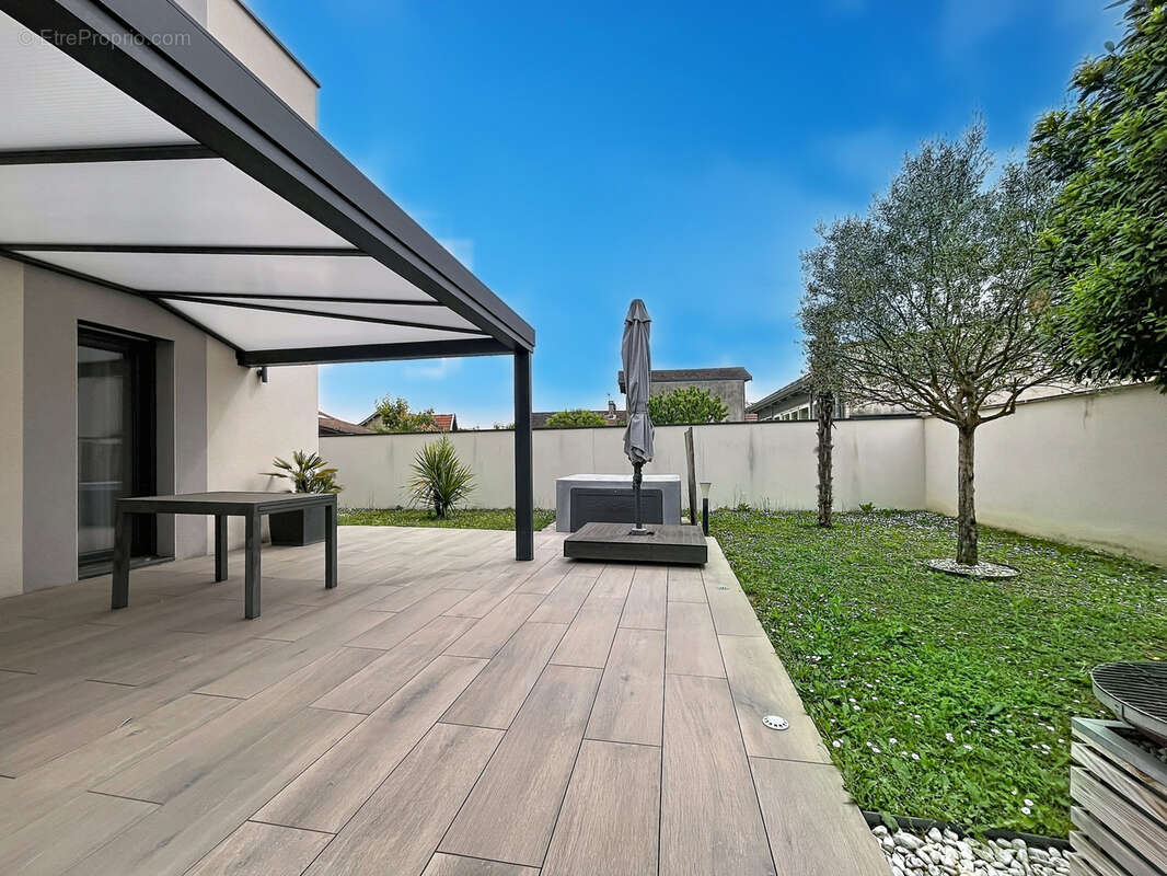 Maison toit terrasse Chassieu - photo 18