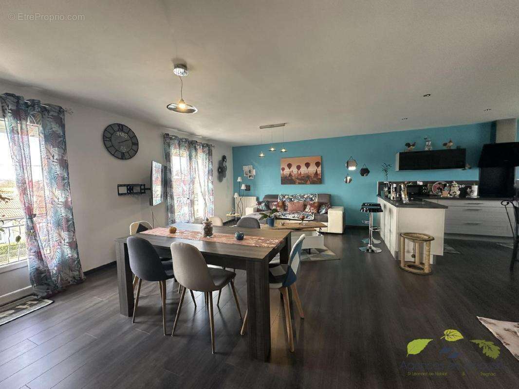 Maison à SAINT-LEONARD-DE-NOBLAT