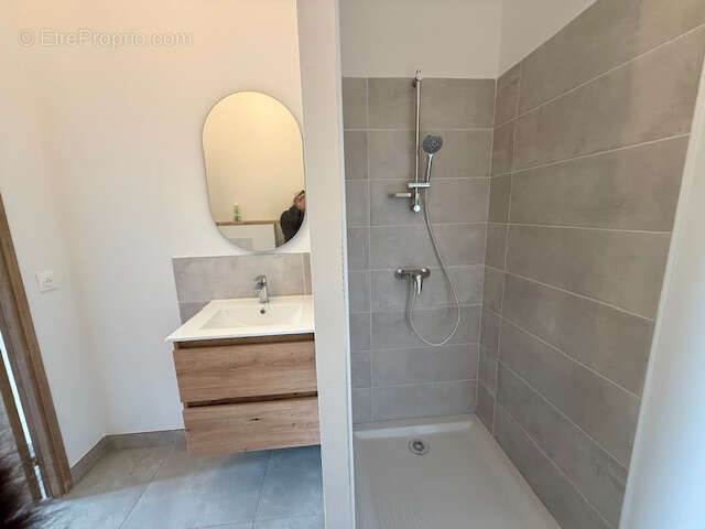 Appartement à JUVIGNAC