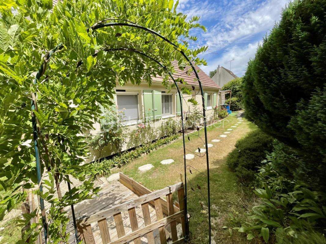 Maison familiale de plain-pied avec sous-sol total – Chaumont-en-Vexin - photo 2