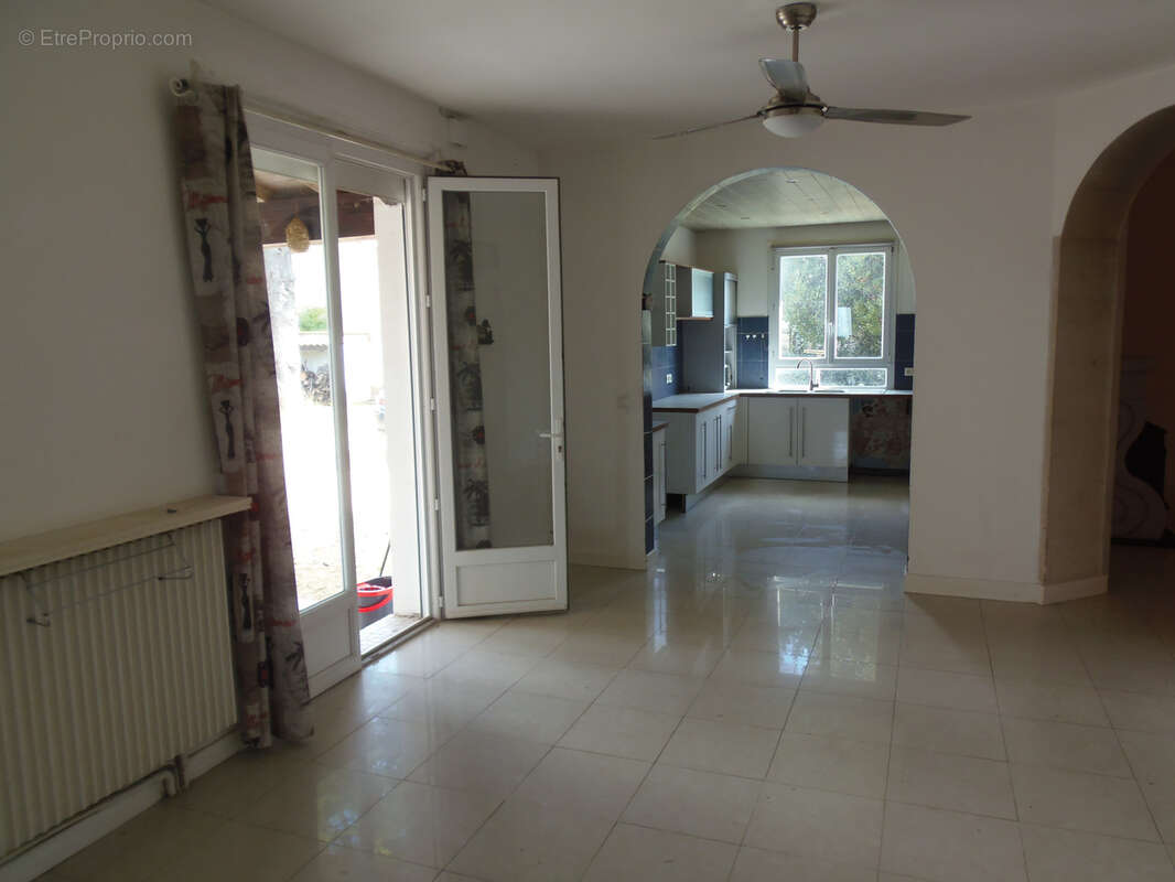 Maison à SAINT-FORT-SUR-GIRONDE