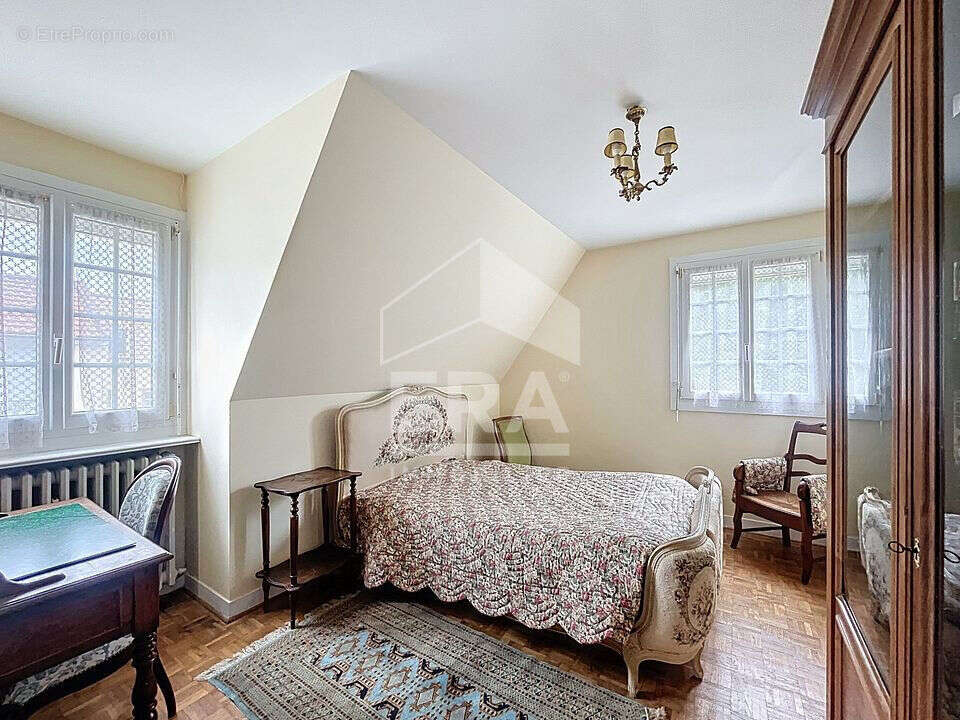 Maison à ARPAJON