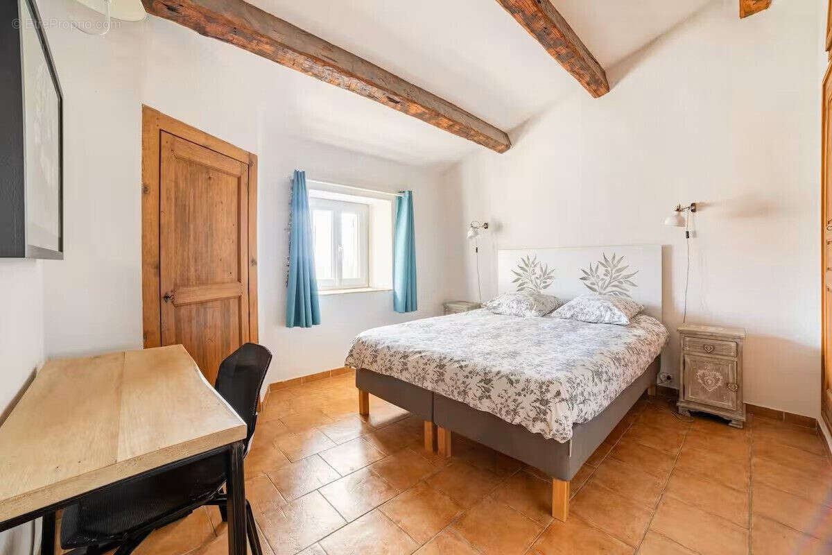 Maison 89 m² à La Roquebrussanne  - photo 6