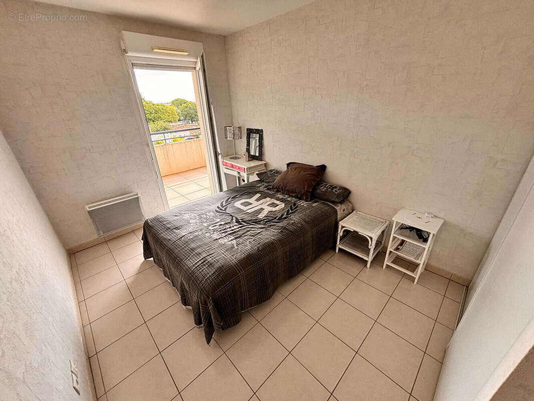 Nimes - magnifique appartement t3 de 63 m2 avec terrasse et box - photo 9