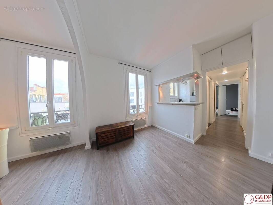 Appartement à PARIS-14E