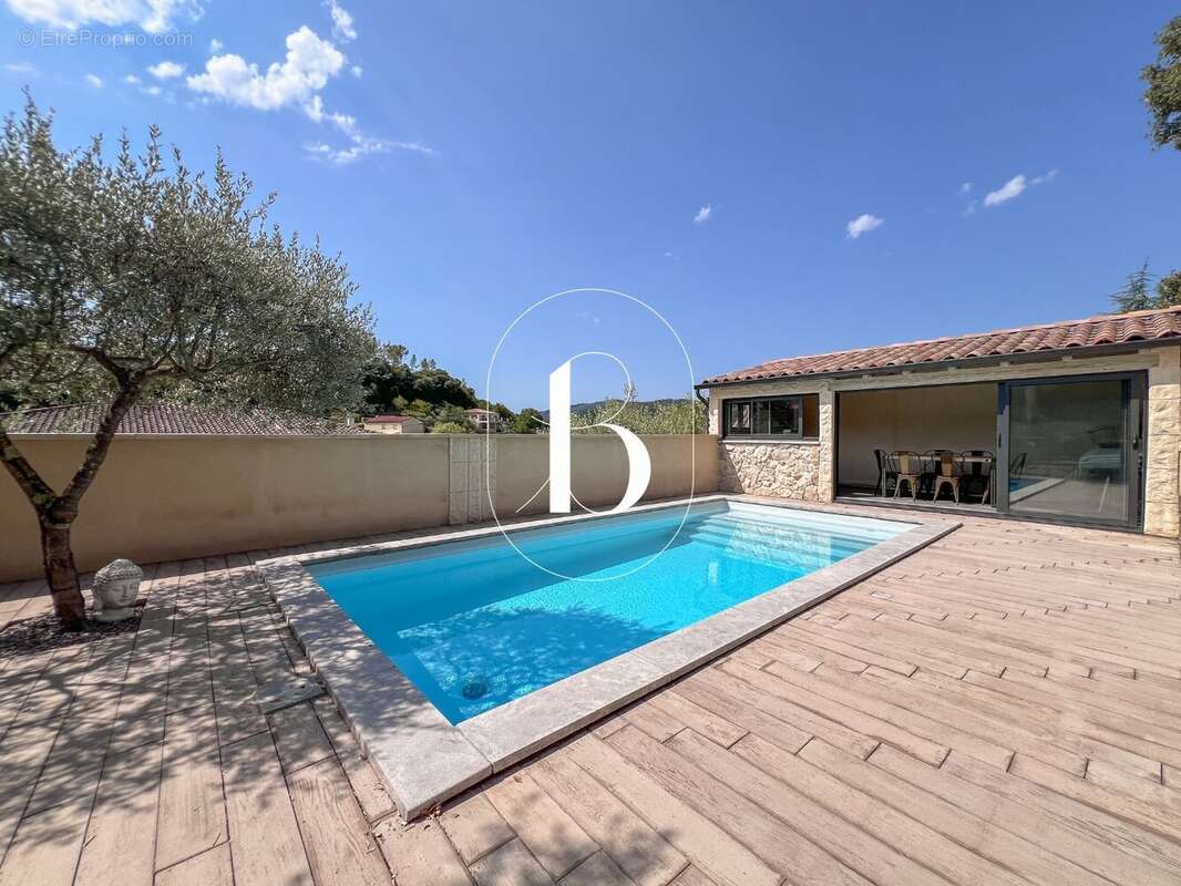 Maison 120 m² à Saint-Ambroix  - photo 38