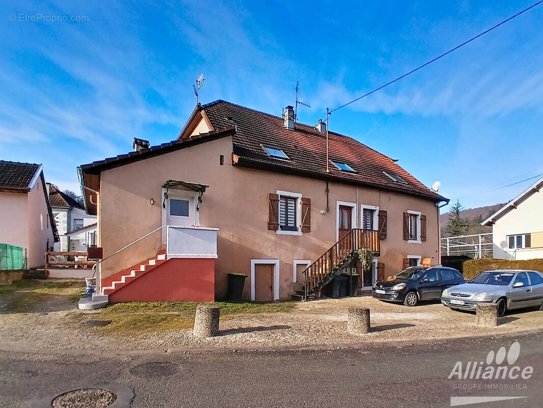 Appartement à PONT-DE-ROIDE