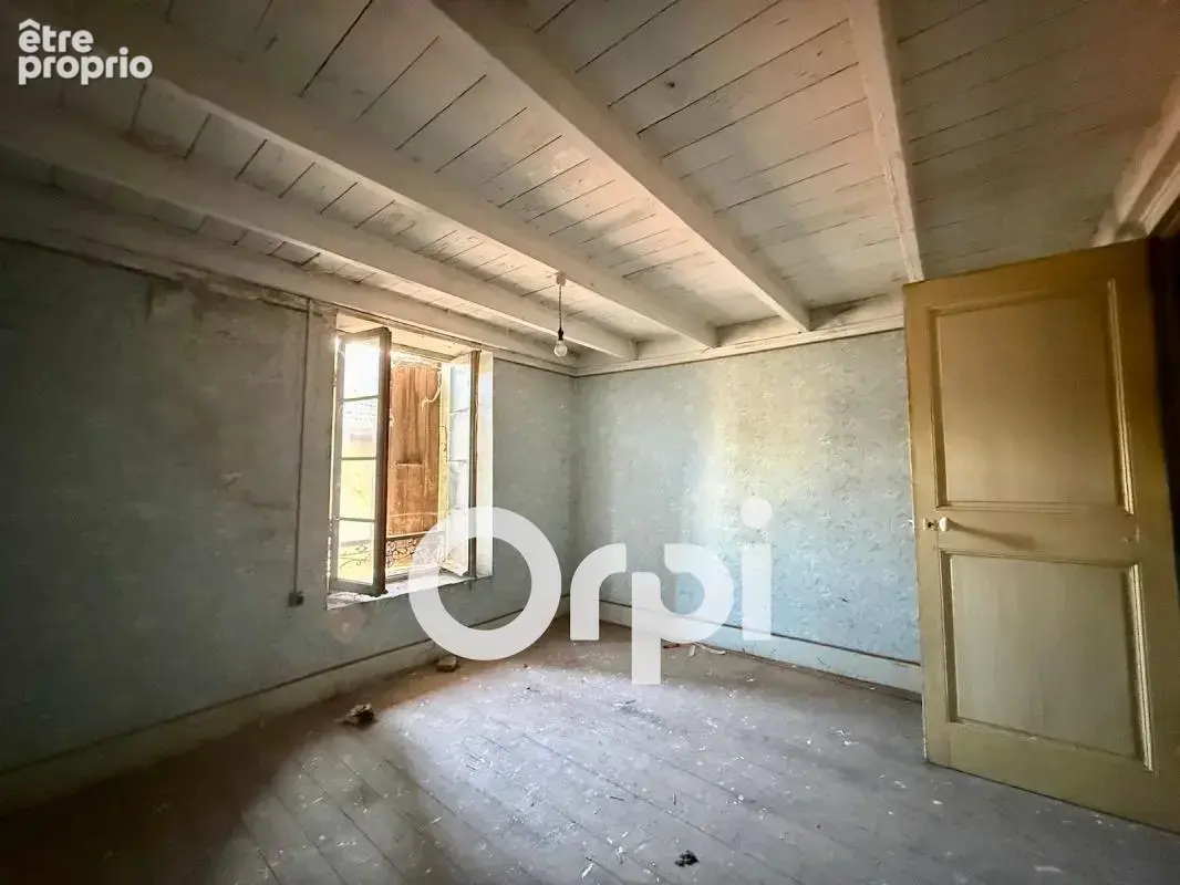 LUMBIN – Maison de ville de 114 m² à rénover - photo 12