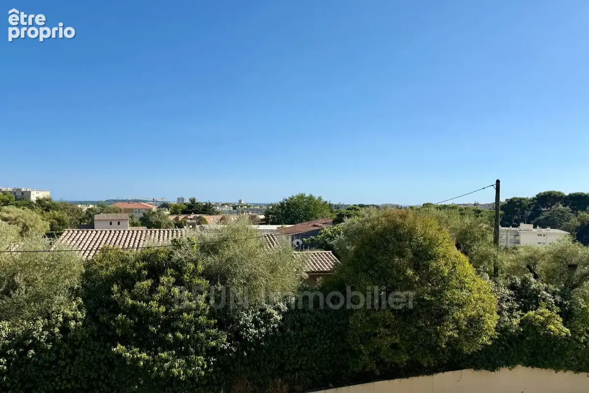 Appartement 4 pièces 74 m² à vendre à Antibes (06600) - photo 2