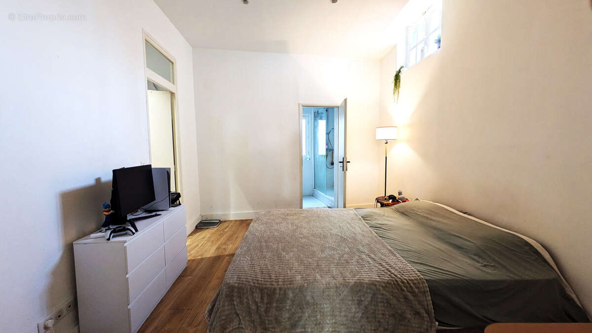 T3 de prestige avec balcon vue Jardin double destination BUREAU ou  RESIDENTIELLE - photo 8