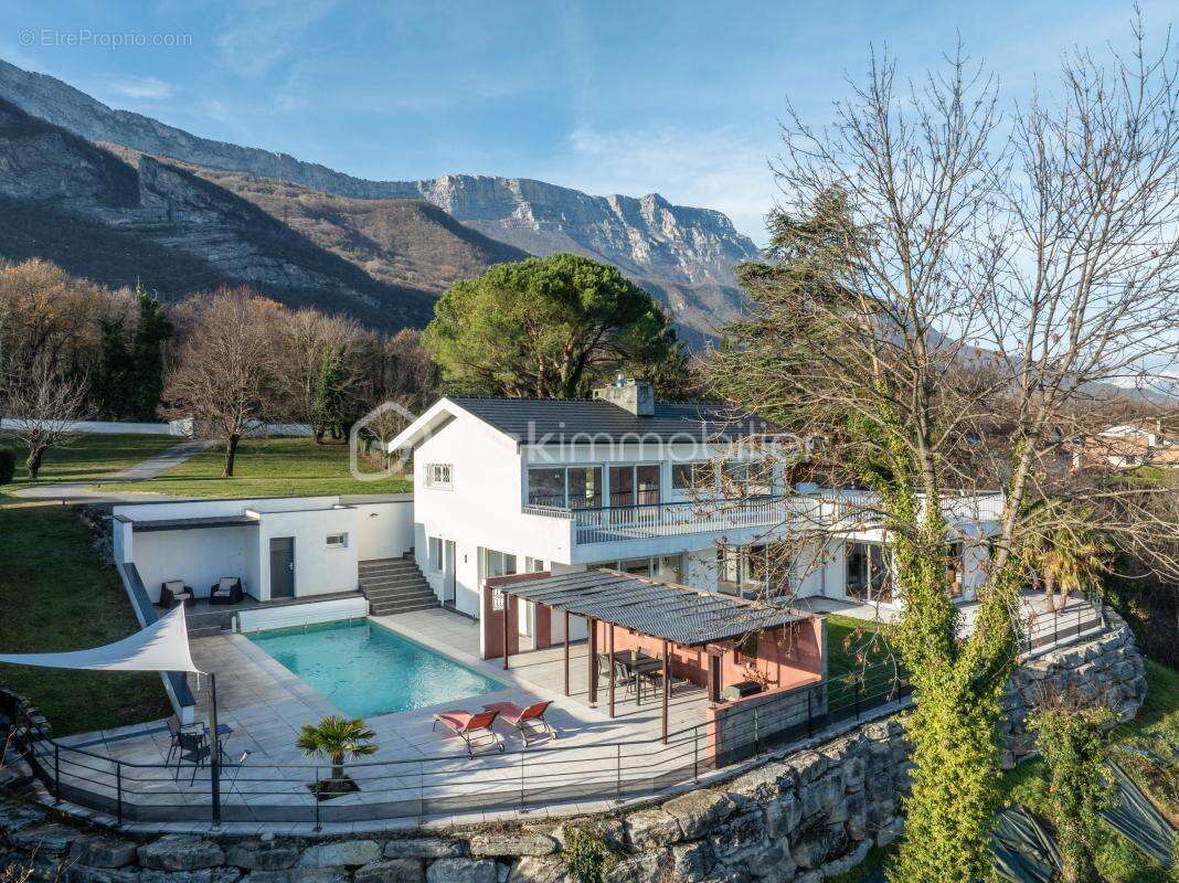 Maison à VARCES-ALLIERES-ET-RISSET