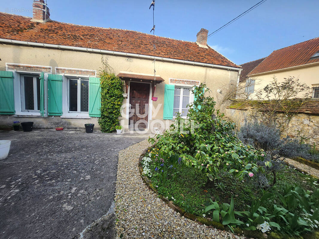 Maison à LONGUEVILLE