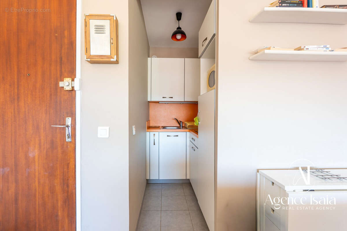 Appartement 28 m² à Le Lavandou  - photo 9