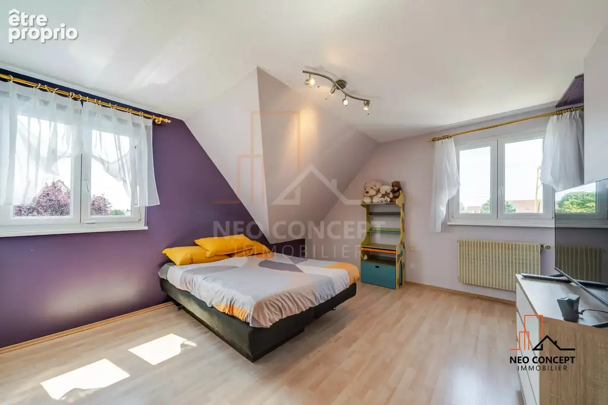 * HERRLISHEIM * Magnifique maison de type 5 pièces de 148.50 m² total avec une sublime piscine sur 9.10 ares ! * - photo 12