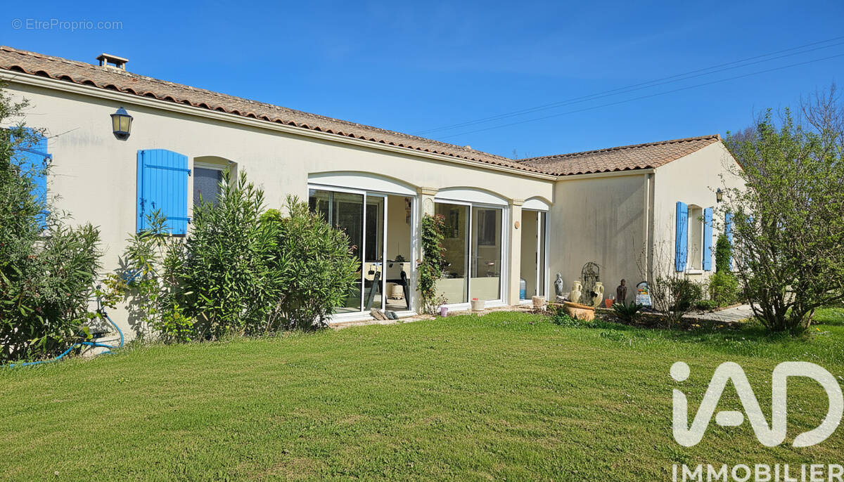 Photo 1 - Maison à CLAM