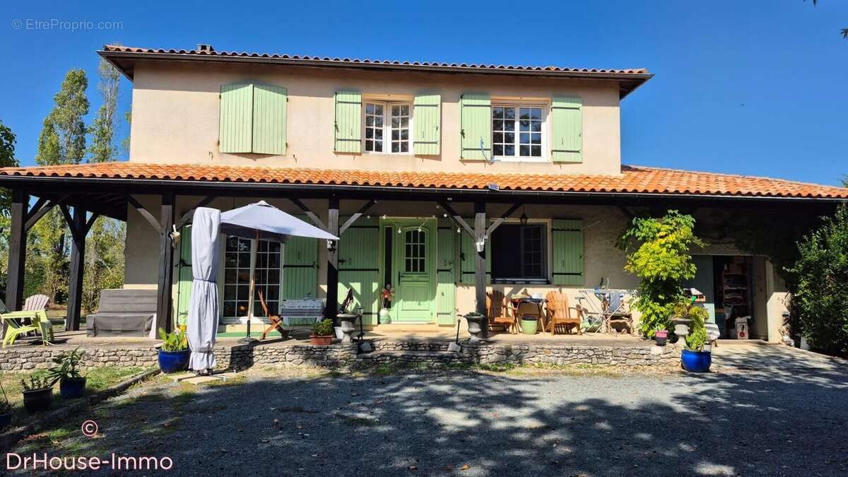 Maison à LAMONZIE-SAINT-MARTIN
