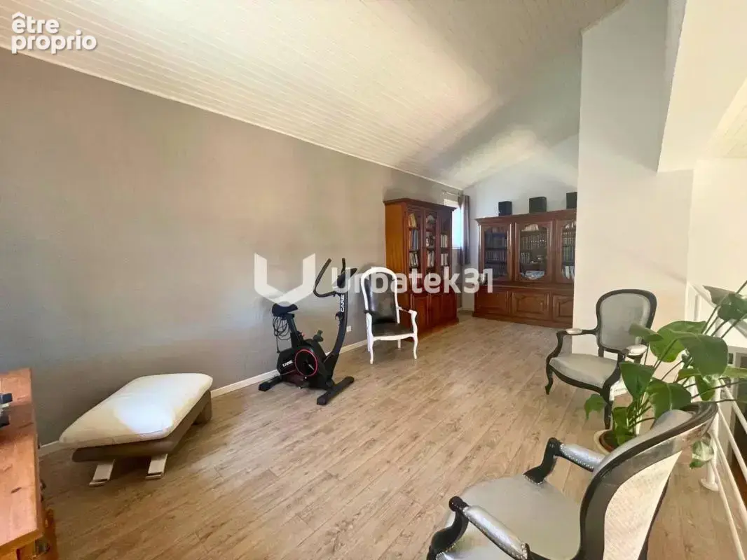 Maison - 8 pièces - 175 m² - photo 10