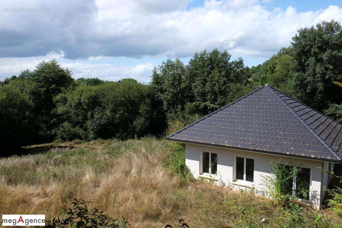 Appartement à SAINT-GERMAIN-LES-VERGNES