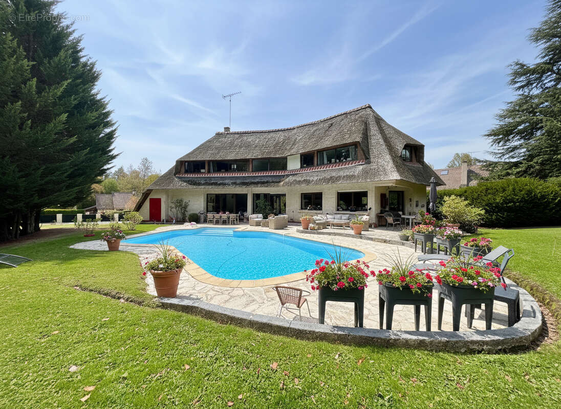 Maison à SAINT-REMY-L'HONORE