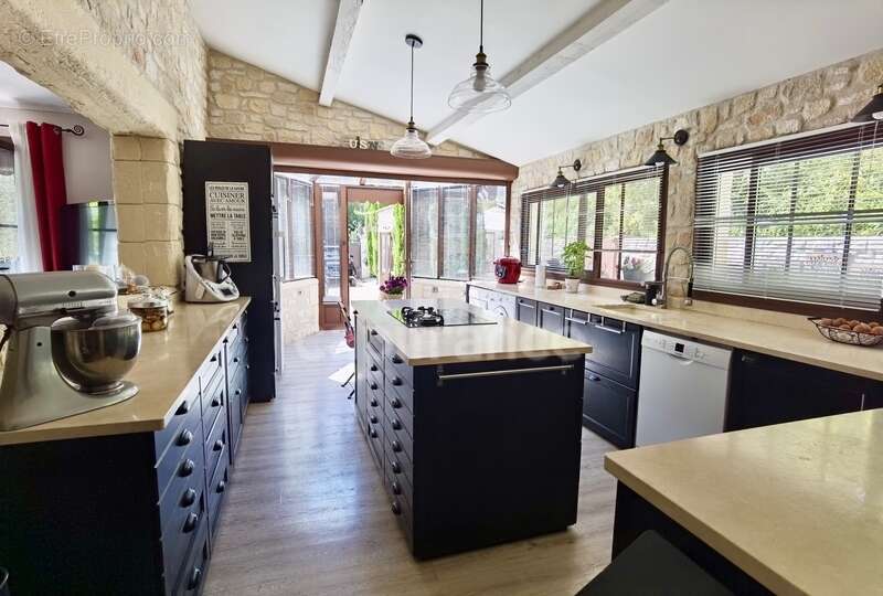 Maison à vendre Villa T6 de Plain-pied avec Piscine et grand terrain à 10mn d'Uzès - photo 5