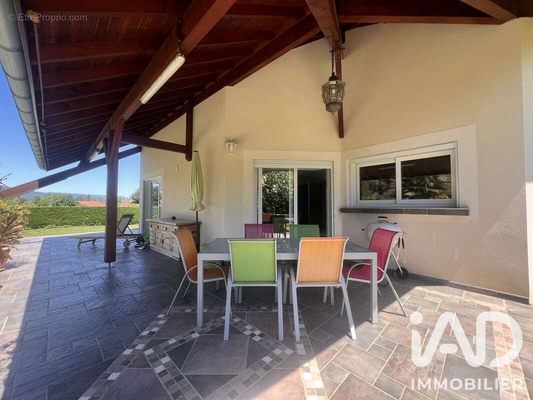 Maison 150 m² à Saint-Maximin  - photo 6