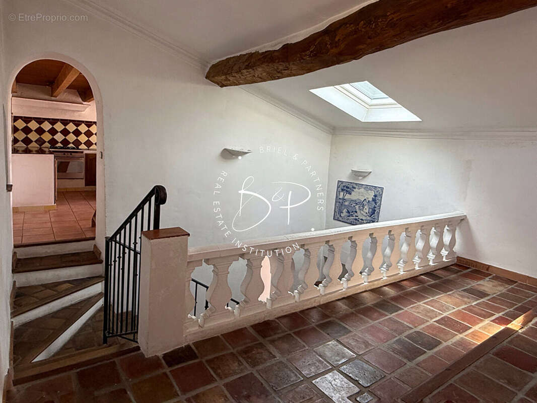 Appartement à LORGUES
