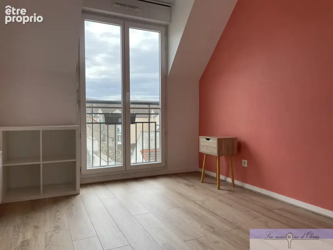 3 pieces avec balcon de 4m2 au coeur du village avec parking - photo 7