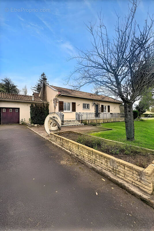 Maison à SAINT-ANDRE-DE-CUBZAC
