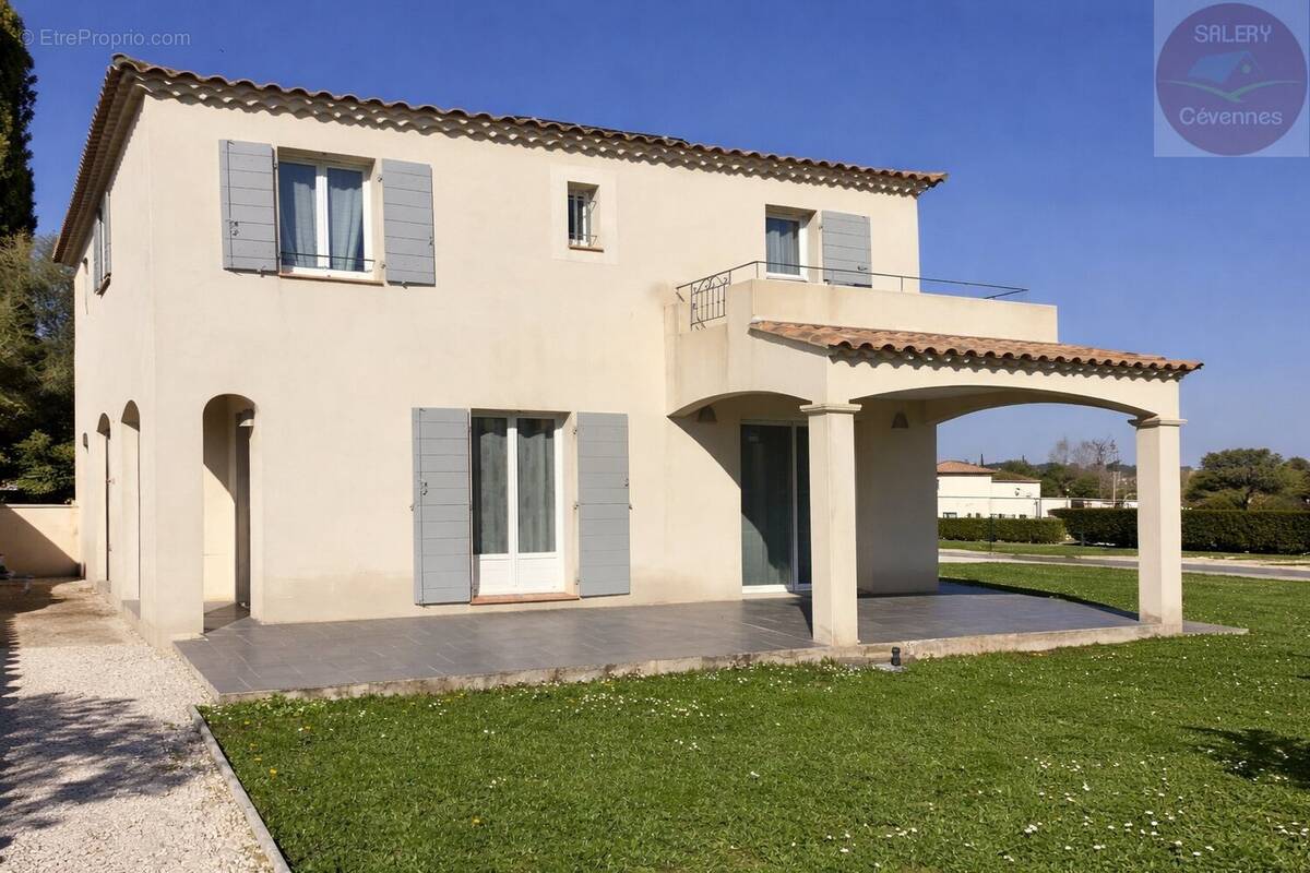 Maison à UZES