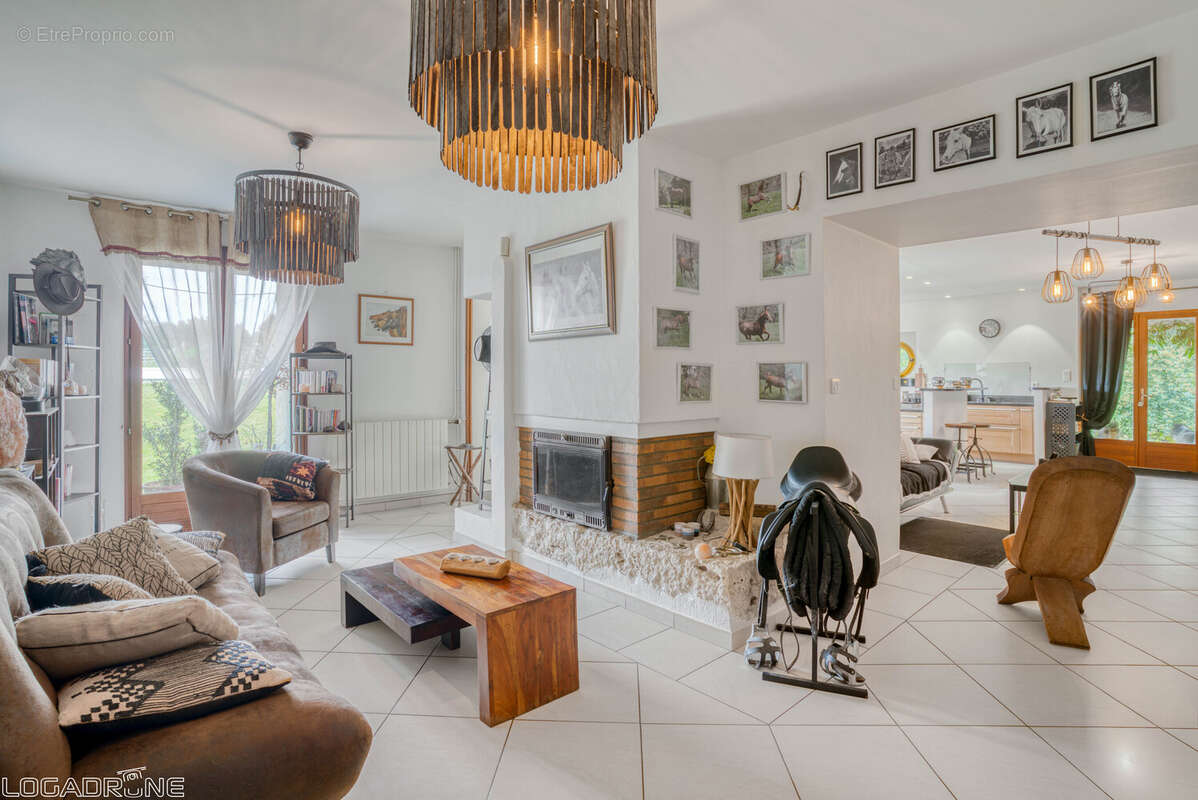 Maison 210 m² à Grateloup-Saint-Gayrand  - photo 42