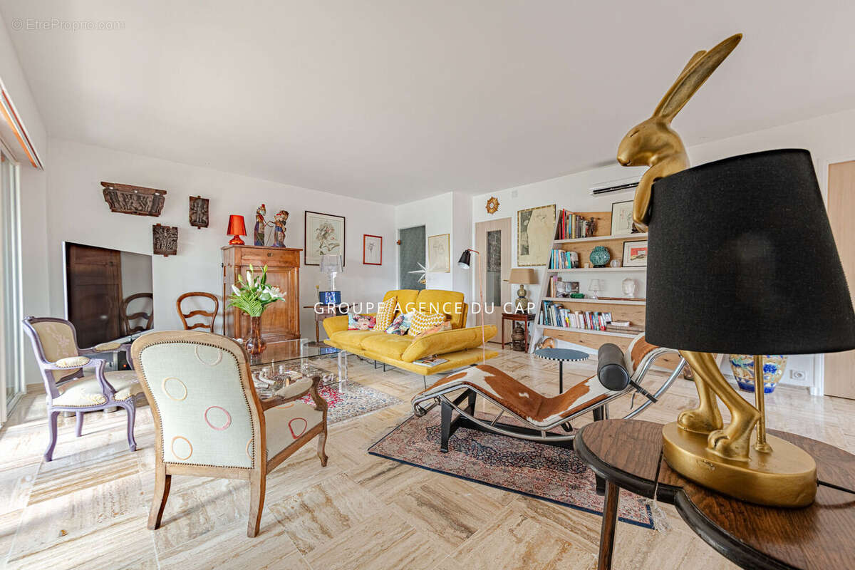 Appartement à SAINT-RAPHAEL