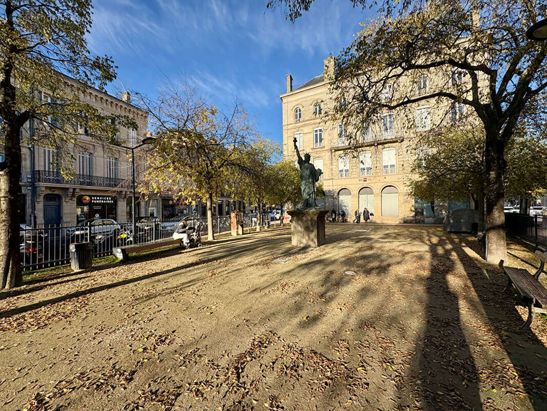 Appartement à BORDEAUX
